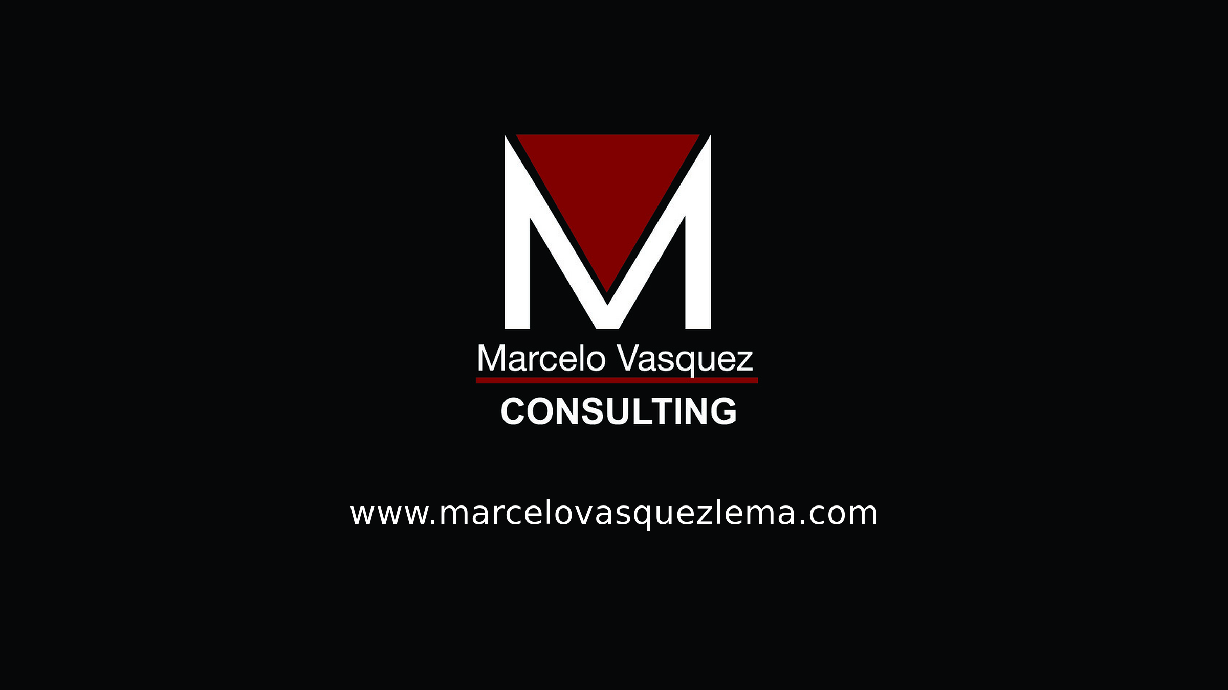 Publicidad de Marcelo Vasquez Consulting con su logotipo y dirección web sobre fondo negro.